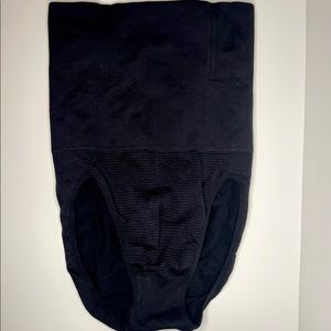 Black Shapewear (XL)